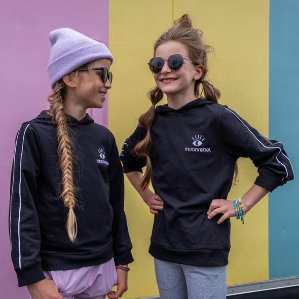 Moon Rebel meisjeskleding hoodie truien gemaakt van biologisch katoen.